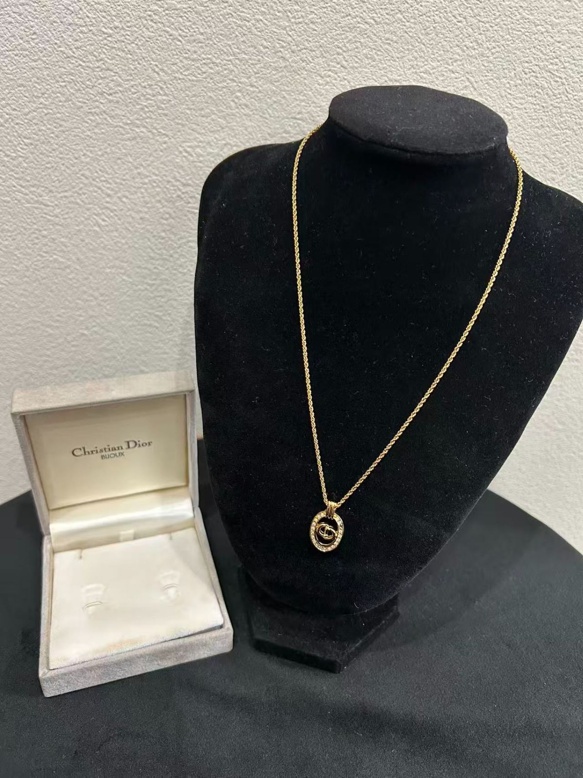 中古美品正規品　Christian Dior CDロゴ ネックレス ゴールド色