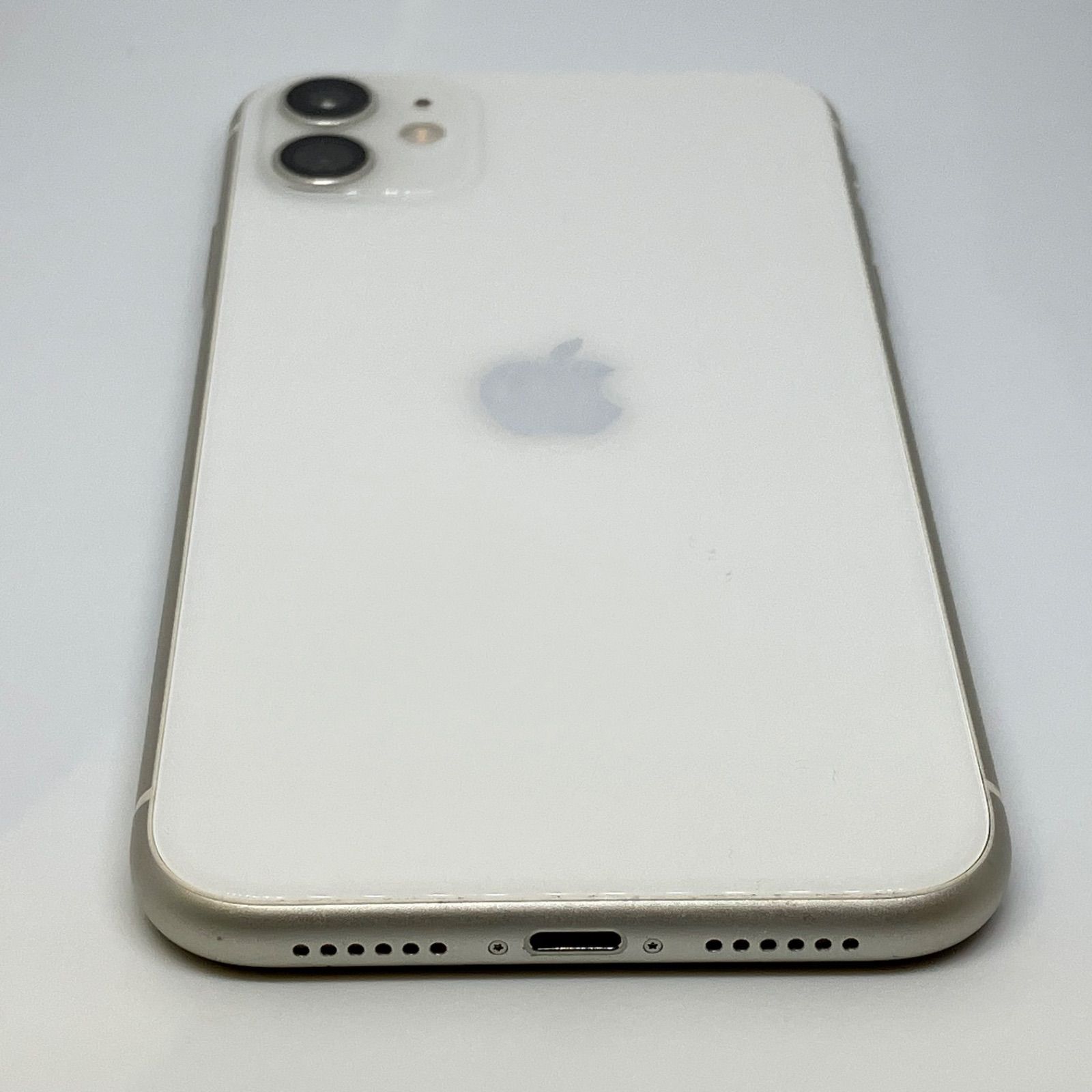 送料無料 iPhone 11 128GB ホワイト