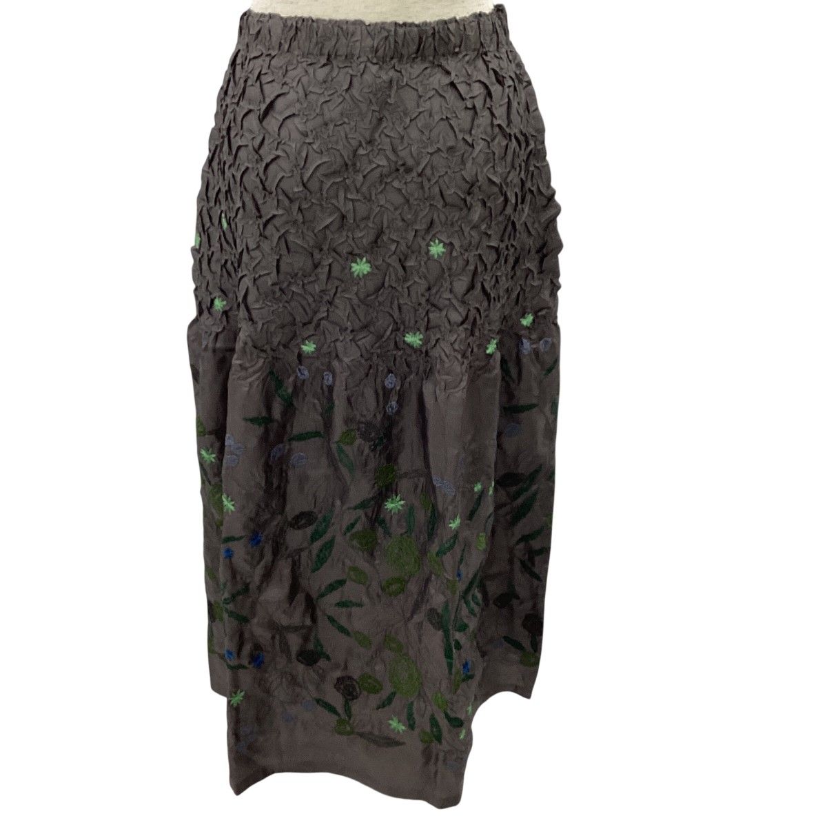 ISSEY MIYAKE イッセイミヤケ 花モチーフ スカート SIZE 3 IM22FG907 グレー