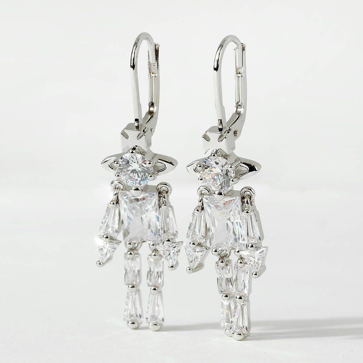 新品 ヴィヴィアン ウエストウッド Vivienne Westwood ピアス シルバー