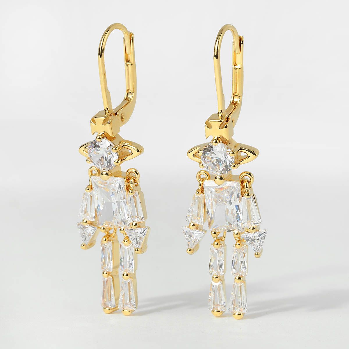 新品 ヴィヴィアン ウエストウッド Vivienne Westwood ピアス ゴールド