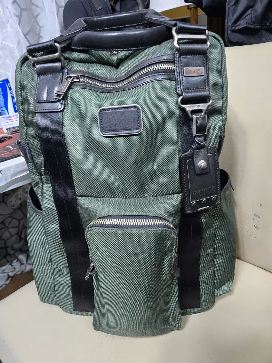 トゥミ ルジュン バックパック カーキ 22380SPH