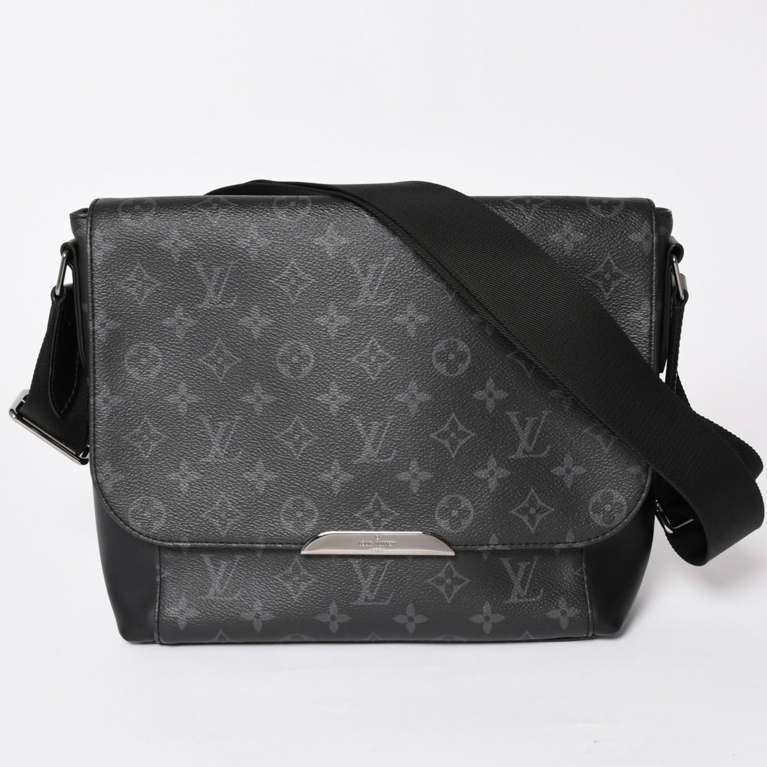 極美品 LOUIS VUITTON ルイヴィトン メッセンジャーPM エクスプローラー モノグラム ブラック エクリプス M40565 シルバー金具 中古 4a003674