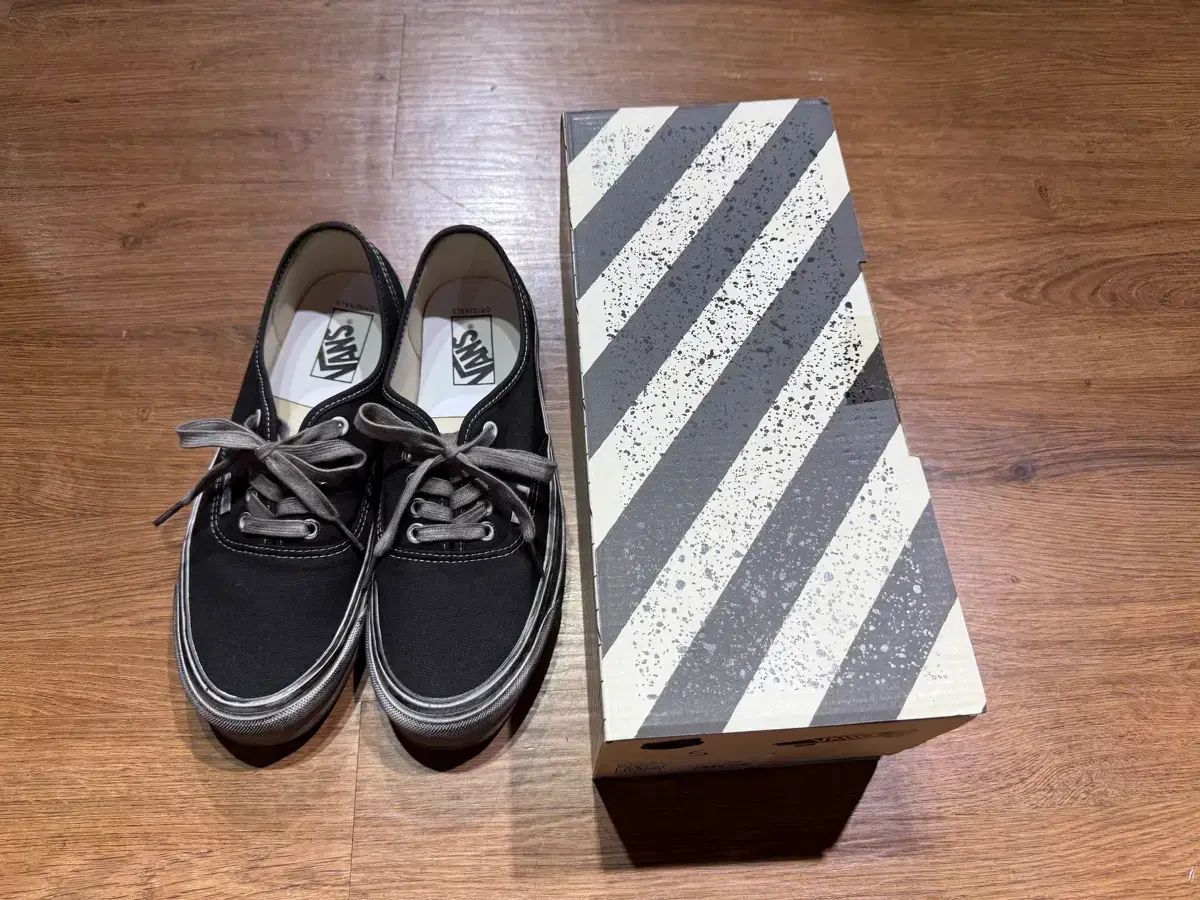 VANS ボルト アセンティック ストレスド ブラック 270