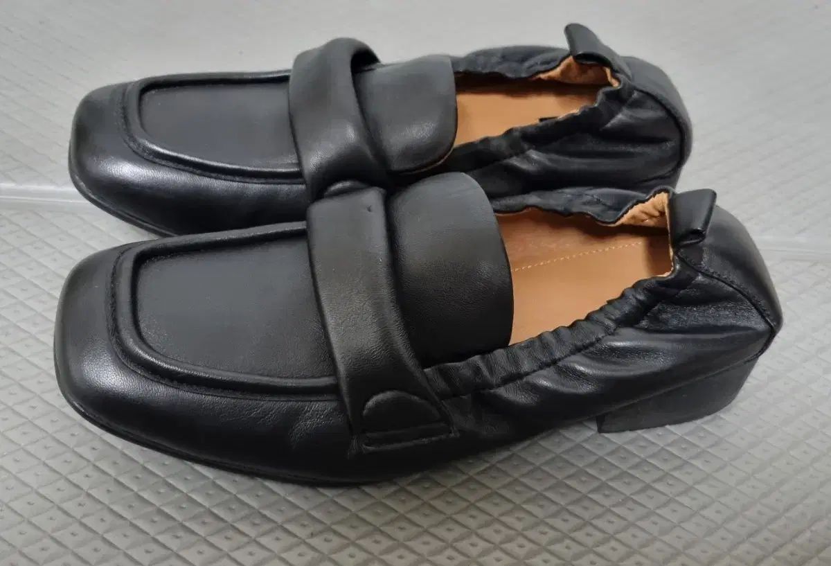 VERA WANG ヴェラウォン ソフト シャーリング ローファー 靴(250)