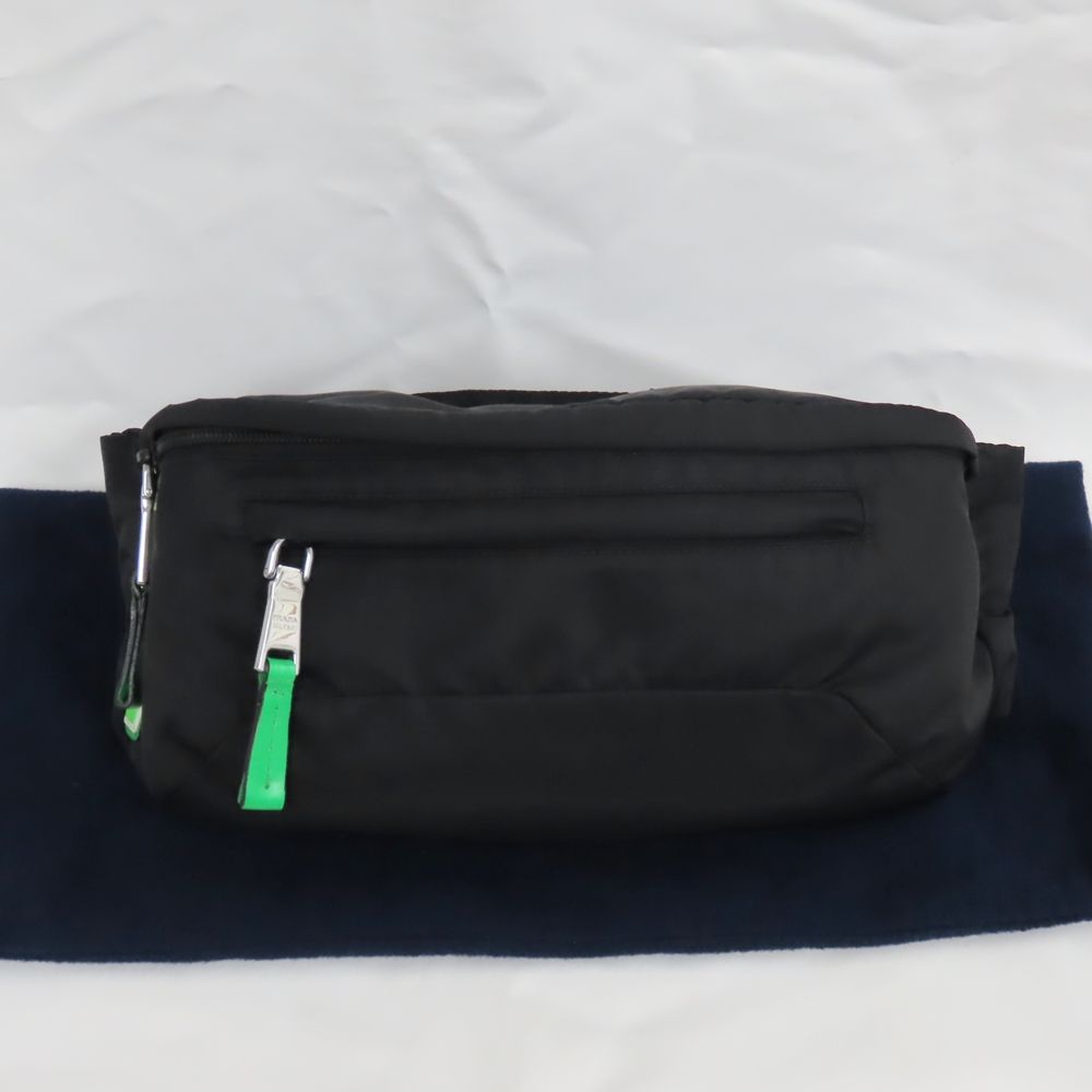 Ts614681 プラダ ボディバッグ/ウエストポーチ ナイロン 黒 ユニセックス PRADA 美品