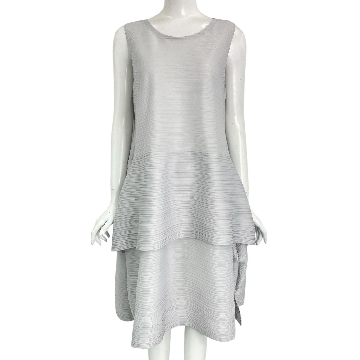 新品同様 ISSEY MIYAKE イッセイミヤケ PLEATS PLEASE プリーツプリーズ ワンピース 立体デザイン グレー サイズ3