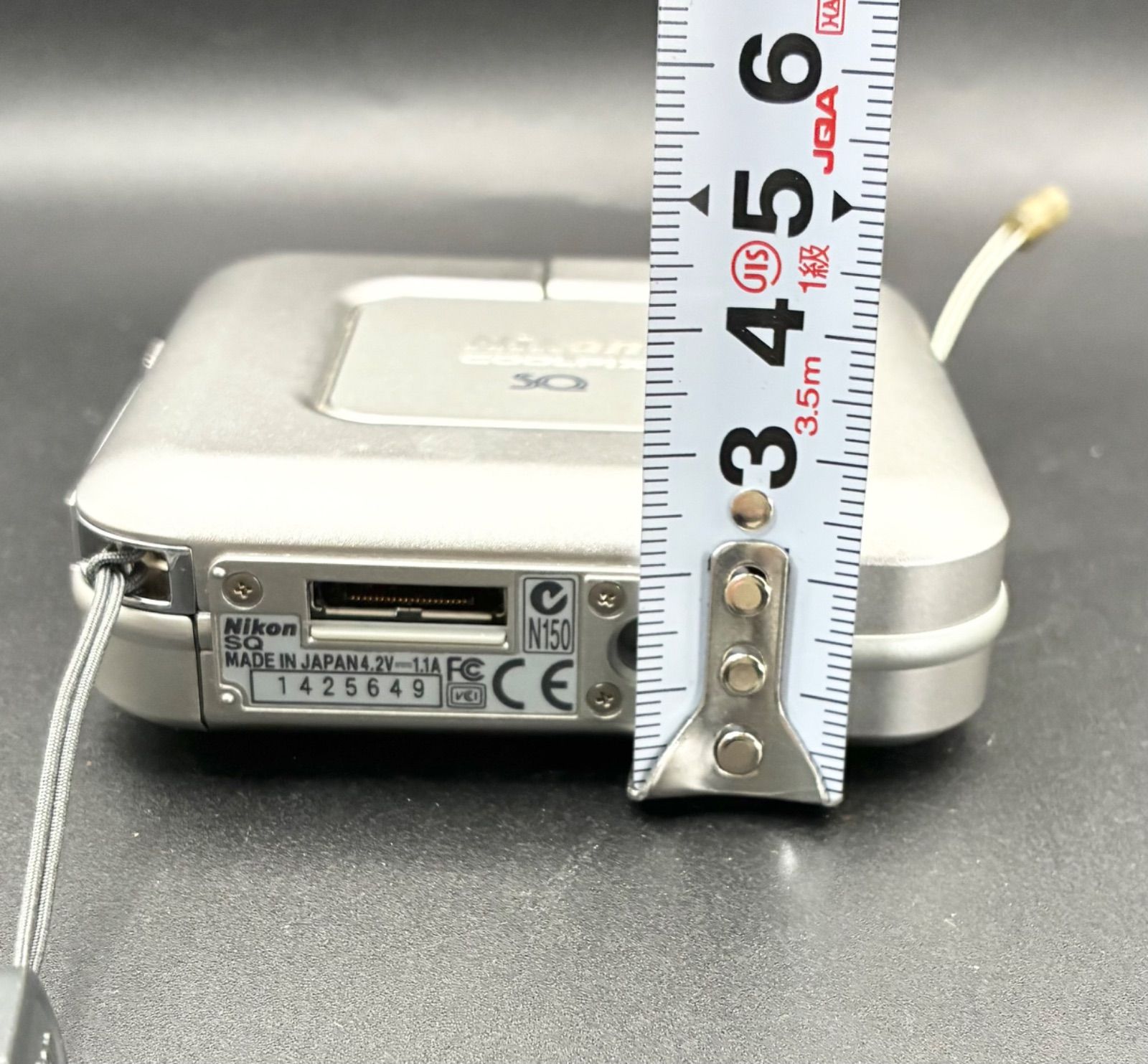 Nikon COOLPIX SQ コンパクトデジタルカメラ? - メルカリ