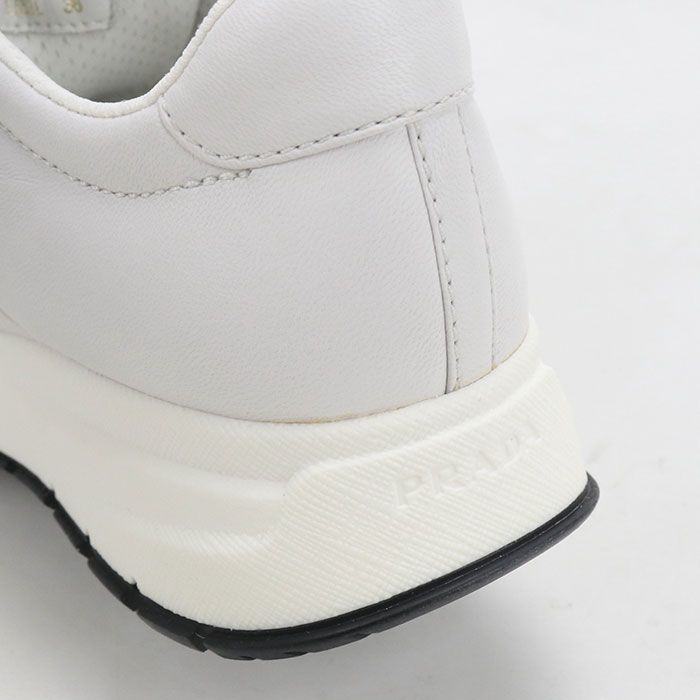 PRADA プラダ スニーカー レザー【中古】 レディース PRADA プラダ スニーカー レザー【中古】 レディース