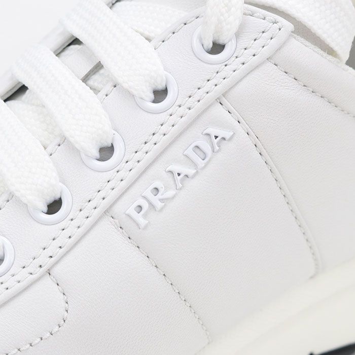 PRADA プラダ スニーカー レザー【中古】 レディース PRADA プラダ スニーカー レザー【中古】 レディース