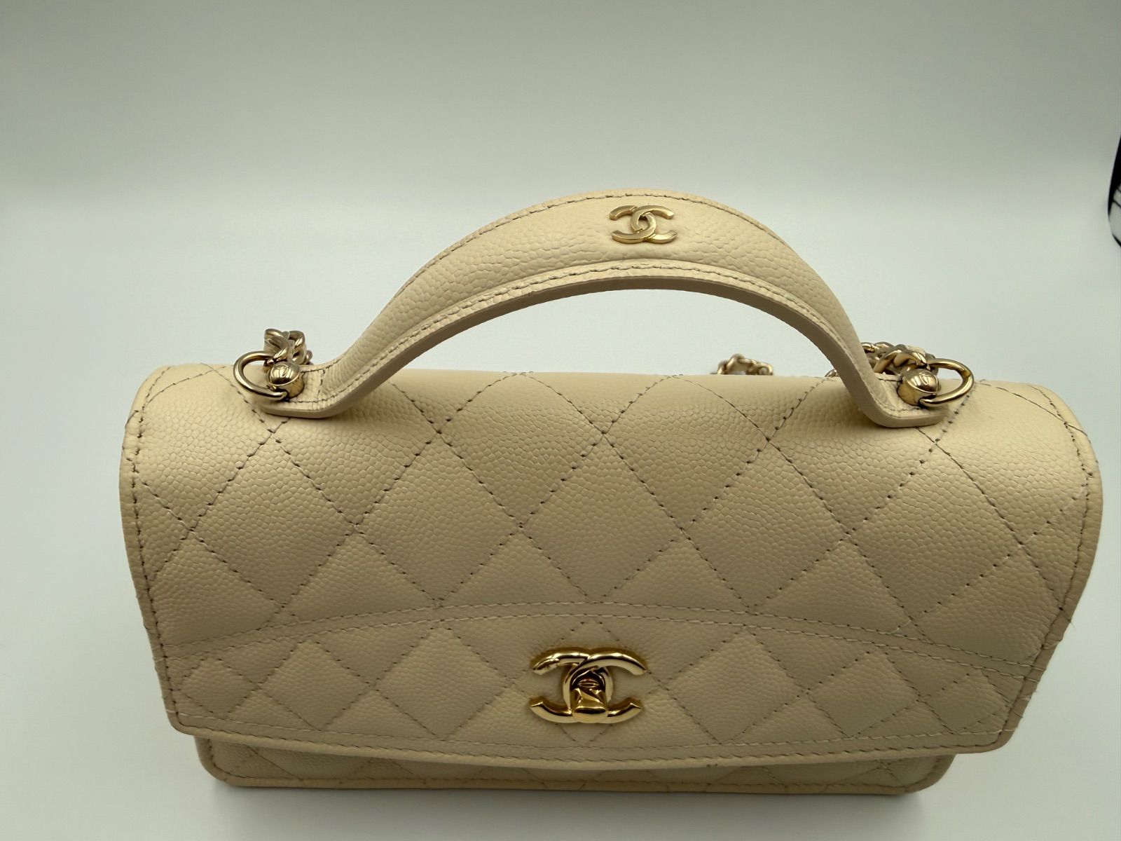 CHANEL キャビアスキン トップハンドル2WAYチェーンショルダーバッグ CHANEL キャビアスキン トップハンドル2WAYチェーンショルダーバッグ