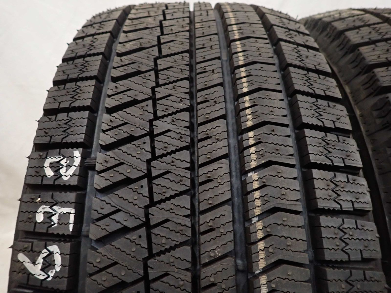冬4本 会社宛送料無料 225/55R17 97S ブリヂストン ブリザック XG02 2021年製 BMW 5シリーズ ベンツ Eクラス オデッセイ ヴェゼル NO,F9632