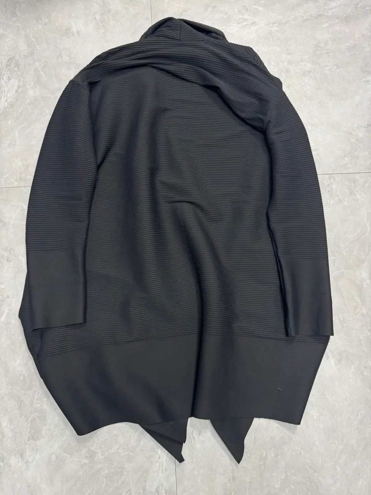 2 (85) イッセイミヤケ ISSEY MIYAKE