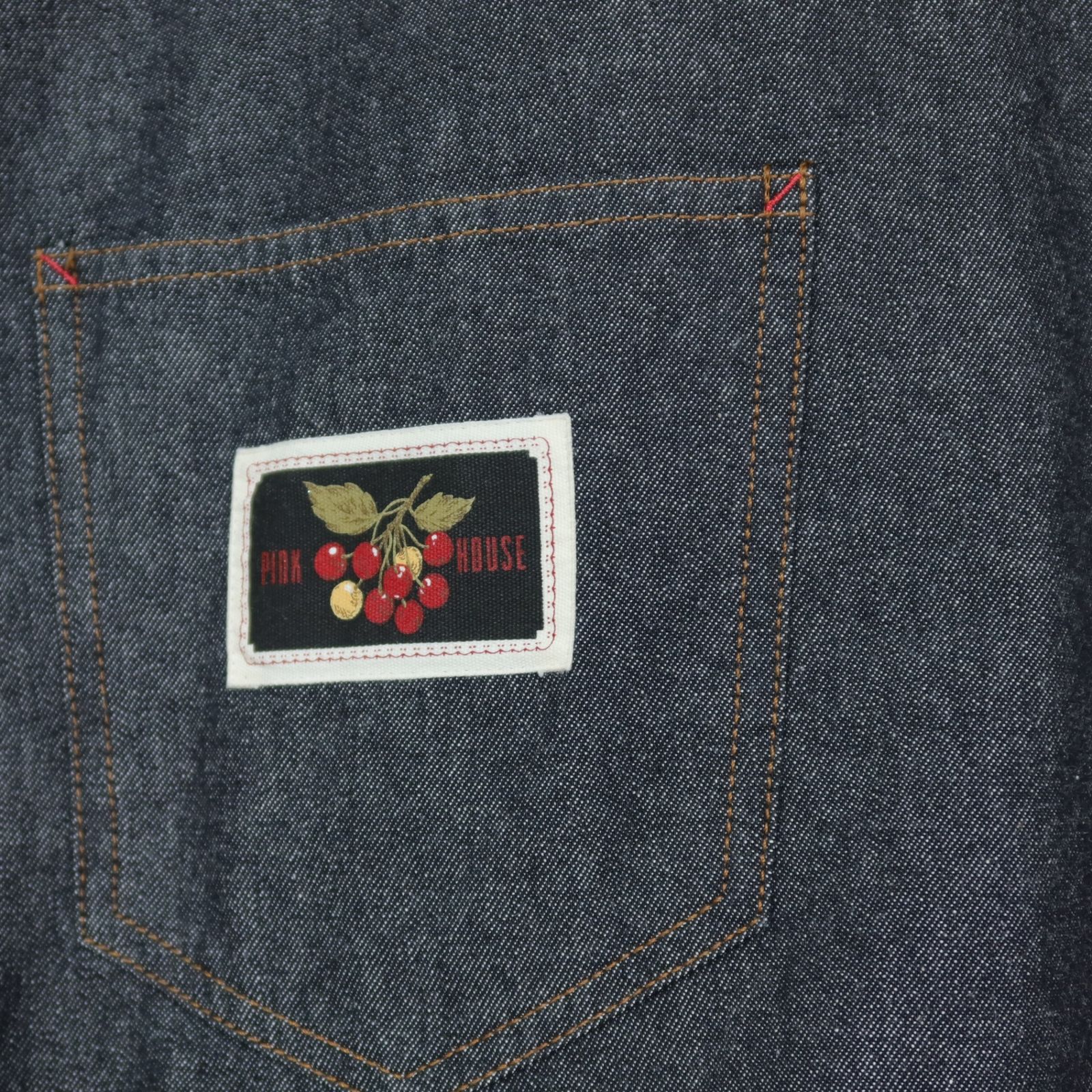 【美品】ピンクハウス★チェリー刺繍使い♪デニムサロペットスカート 黒系 サイド全開 2025年製 z20916 【美品】ピンクハウス★チェリー刺繍使い♪デニムサロペットスカート 黒系 サイド全開 2025年製 z20916