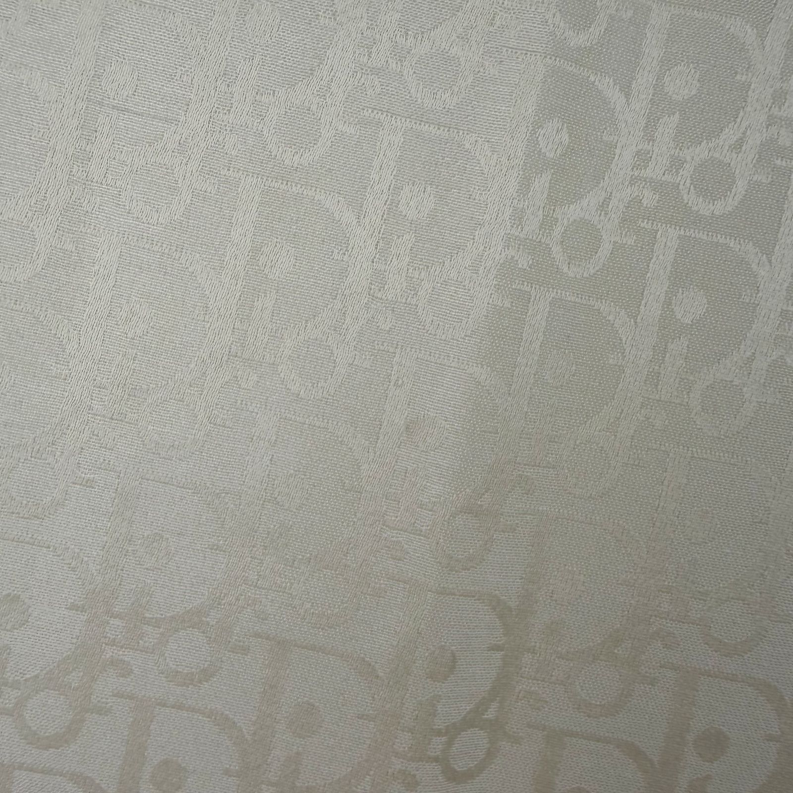 【中古】Christian Dior クリスチャン ディオール オブリーク ロゴ総柄 大判スカーフ スカーフ カシミヤ65% シルク35% アイボリー ベージュ ヴィンテージ レディース HIBUOCHI VINTAGE hboc260605a02-3 【中古】Christian Dior クリスチャン ディオール オブリーク ロゴ総柄 大判スカーフ スカーフ カシミヤ65% シルク35% アイボリー ベージュ ヴィンテージ レディース HIBUOCHI VINTAGE hboc260605a02-3