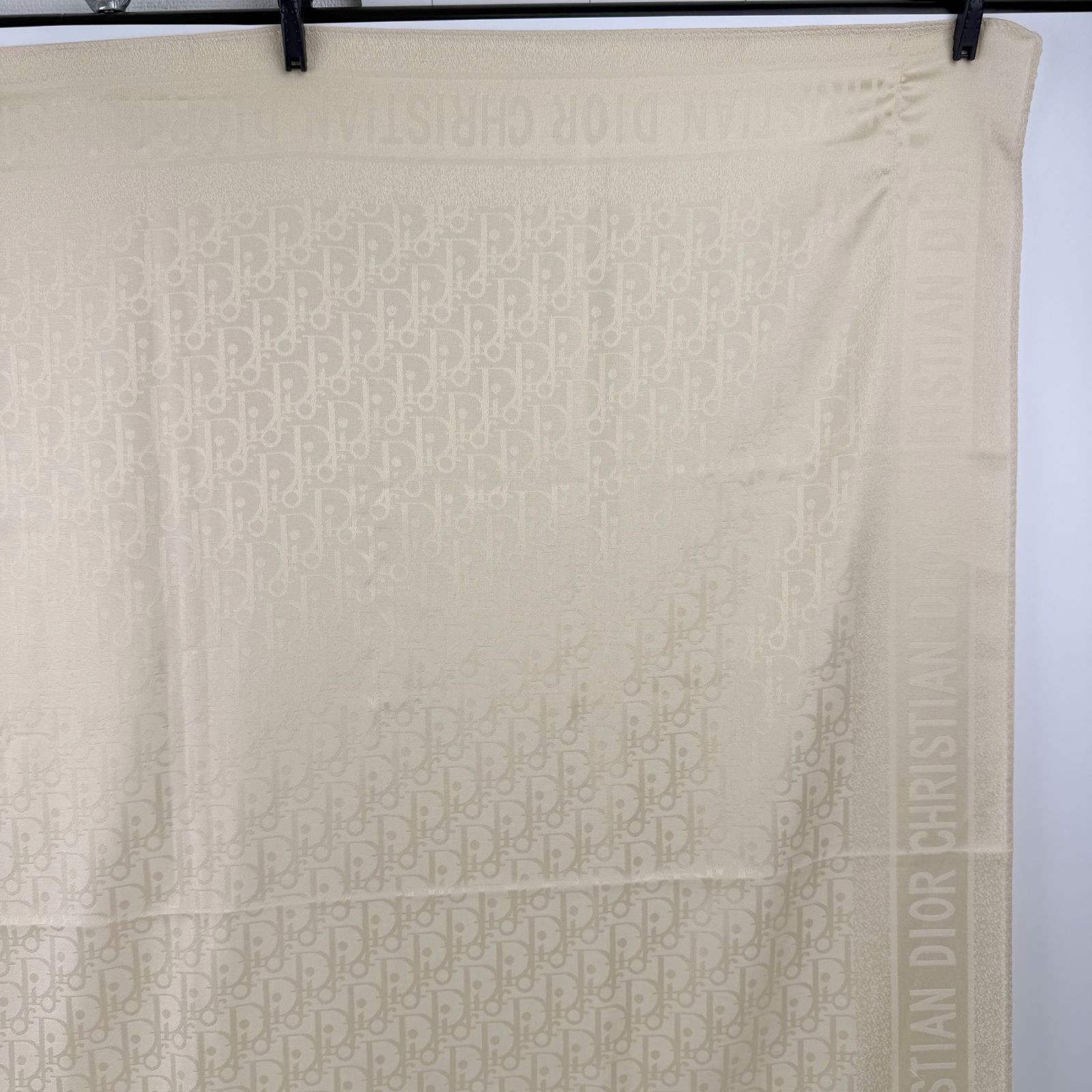 【中古】Christian Dior クリスチャン ディオール オブリーク ロゴ総柄 大判スカーフ スカーフ カシミヤ65% シルク35% アイボリー ベージュ ヴィンテージ レディース HIBUOCHI VINTAGE hboc260605a02-3 【中古】Christian Dior クリスチャン ディオール オブリーク ロゴ総柄 大判スカーフ スカーフ カシミヤ65% シルク35% アイボリー ベージュ ヴィンテージ レディース HIBUOCHI VINTAGE hboc260605a02-3