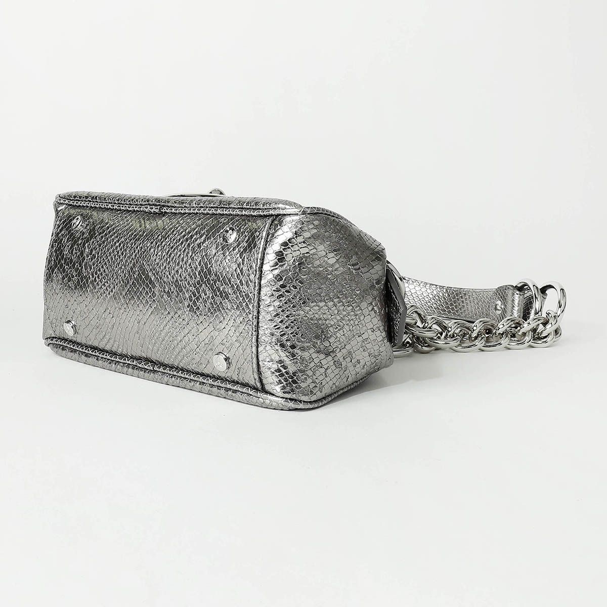 新品 ヴィヴィアン ウエストウッド Vivienne Westwood ハンドバッグ アイロン 新品 ヴィヴィアン ウエストウッド Vivienne Westwood ハンドバッグ アイロン