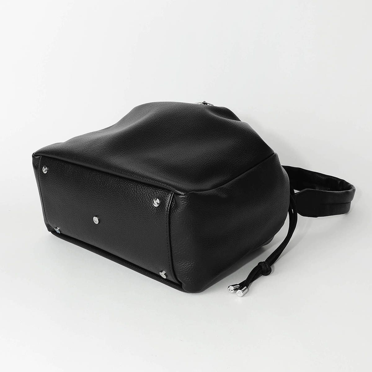 新品 ヴィヴィアン ウエストウッド Vivienne Westwood ハンドバッグ ブラック 新品 ヴィヴィアン ウエストウッド Vivienne Westwood ハンドバッグ ブラック