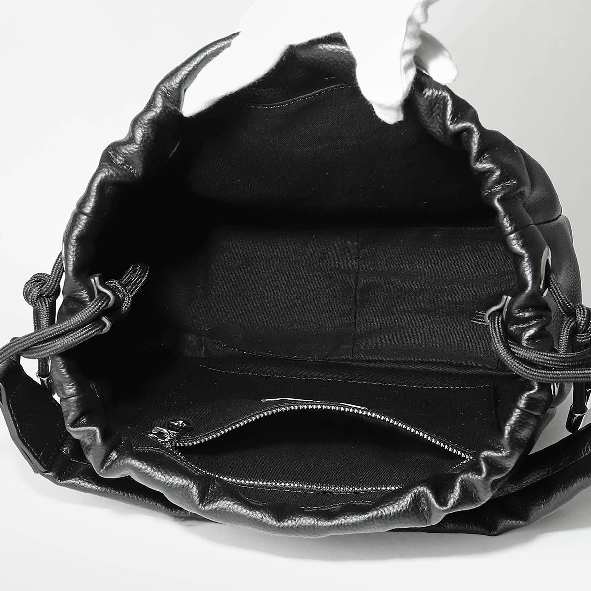 新品 ヴィヴィアン ウエストウッド Vivienne Westwood ハンドバッグ ブラック 新品 ヴィヴィアン ウエストウッド Vivienne Westwood ハンドバッグ ブラック