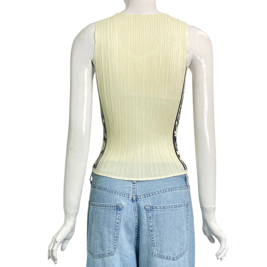 レア 希少 新品同様 ISSEY MIYAKE イッセイミヤケ PLEATS PLEASE プリーツプリーズ ベスト 中国縁起柄 ホワイト サイズ3 レア 希少 新品同様 ISSEY MIYAKE イッセイミヤケ PLEATS PLEASE プリーツプリーズ ベスト 中国縁起柄 ホワイト サイズ3