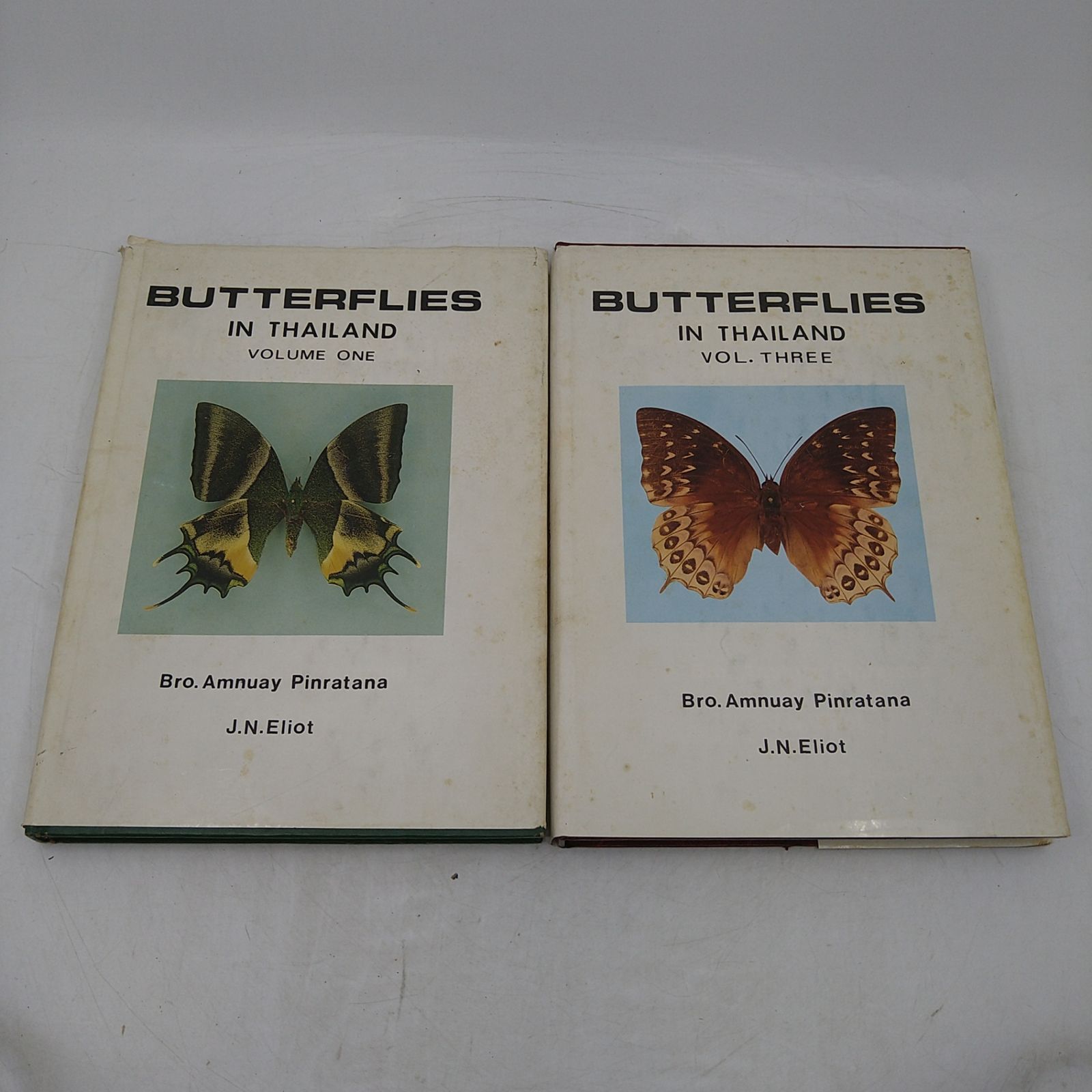 洋書・図鑑】Butteflies in Thailand 全6巻 ＋ 第3版の1・2巻セット