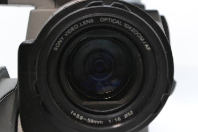 ○ 【通電確認済み】 ソニー SONY DCR-VX9000 3CCD MiniDV 業務用