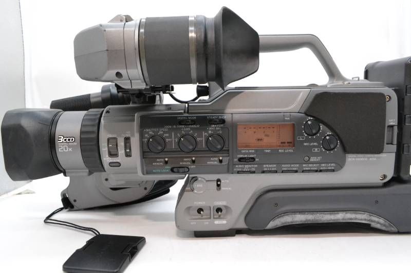 ○ 【通電確認済み】 ソニー SONY DCR-VX9000 3CCD MiniDV 業務用