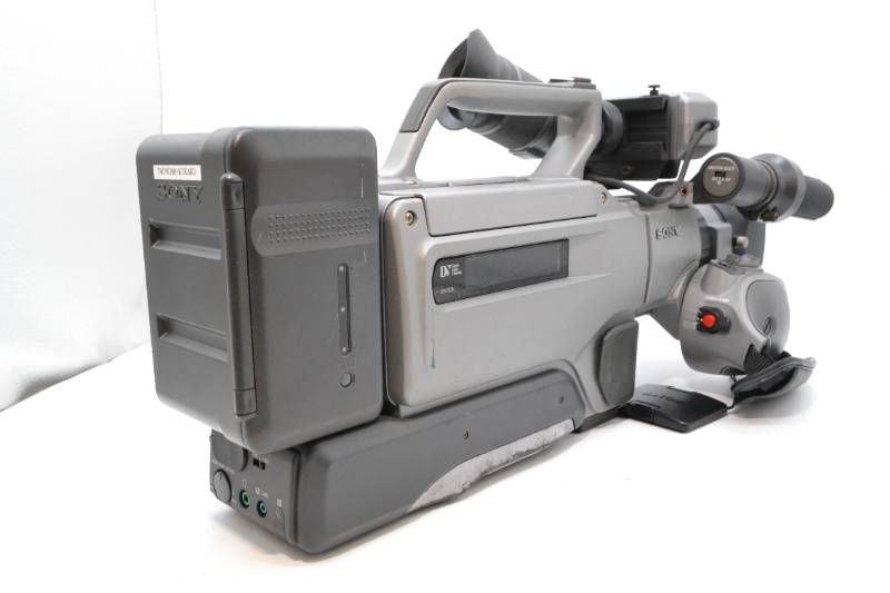 ○ 【通電確認済み】 ソニー SONY DCR-VX9000 3CCD MiniDV 業務用
