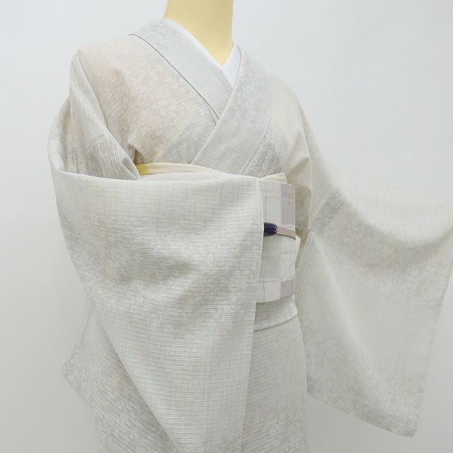 六花-RIKKA- 美品 洗える夏着物 誂えポリエステル 絽❀涼風に草花を