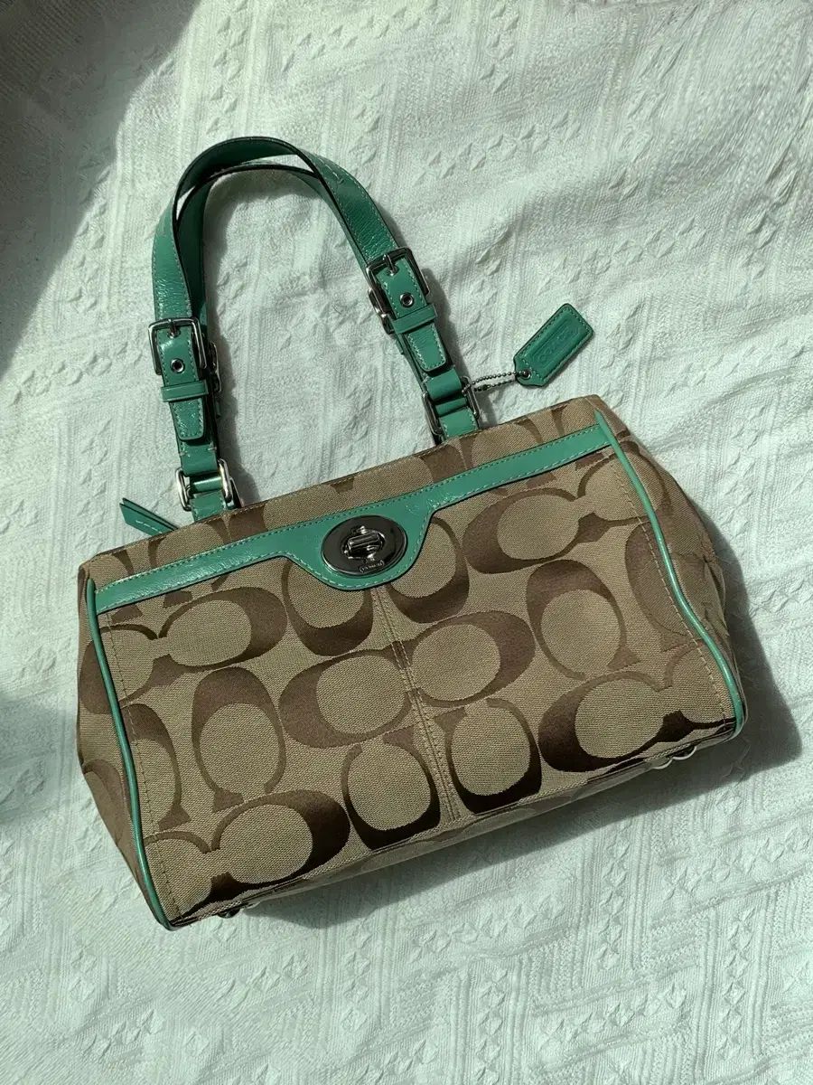 S級 レア Coach ミントコア ショルダーバッグ
