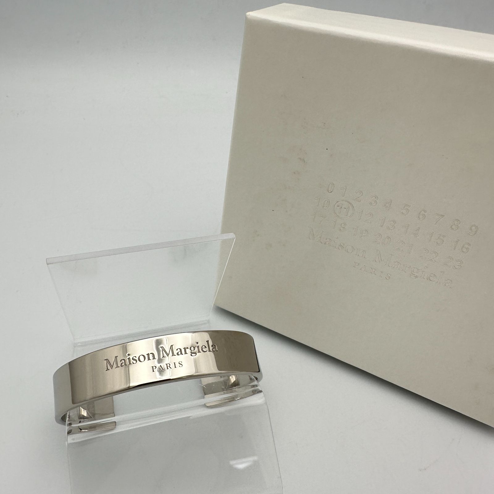 【新品・未使用】Maison Margiela メゾン マルジェラ カフ ブレスレット ワイドバングル MAM-SM1UY0081-SV0158-951-01