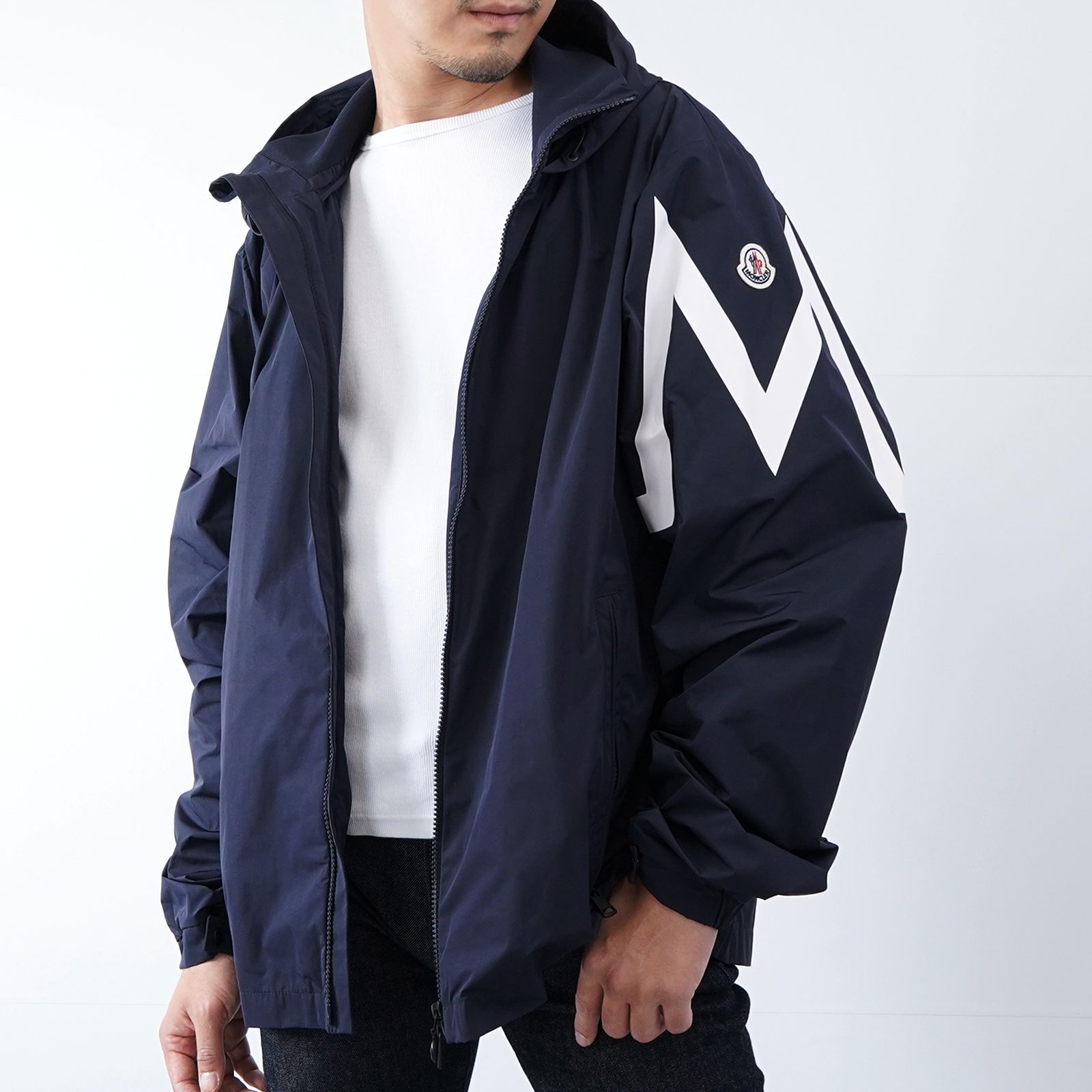 【新品同様＋】MONCLER ジャケット フード付き 1A00152 68,750円