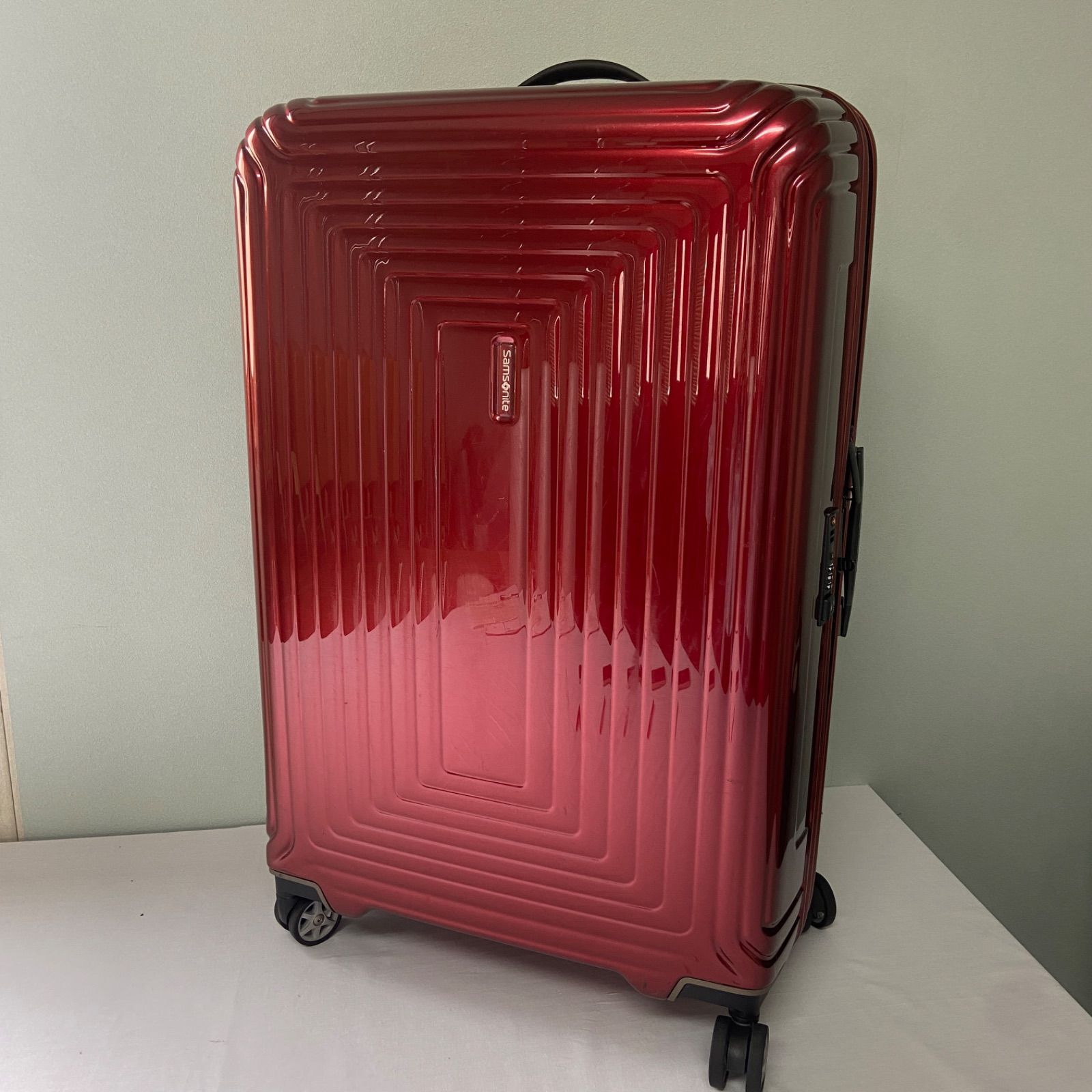 【美品】Samsoniteサムソナイト　Neopulse ネオパルス　スーツケース　キャリーケース　レッド
