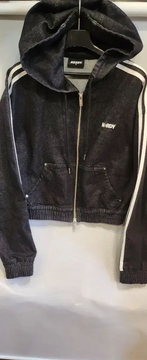 NERDY ブラックデニムジャケットとズボン セット