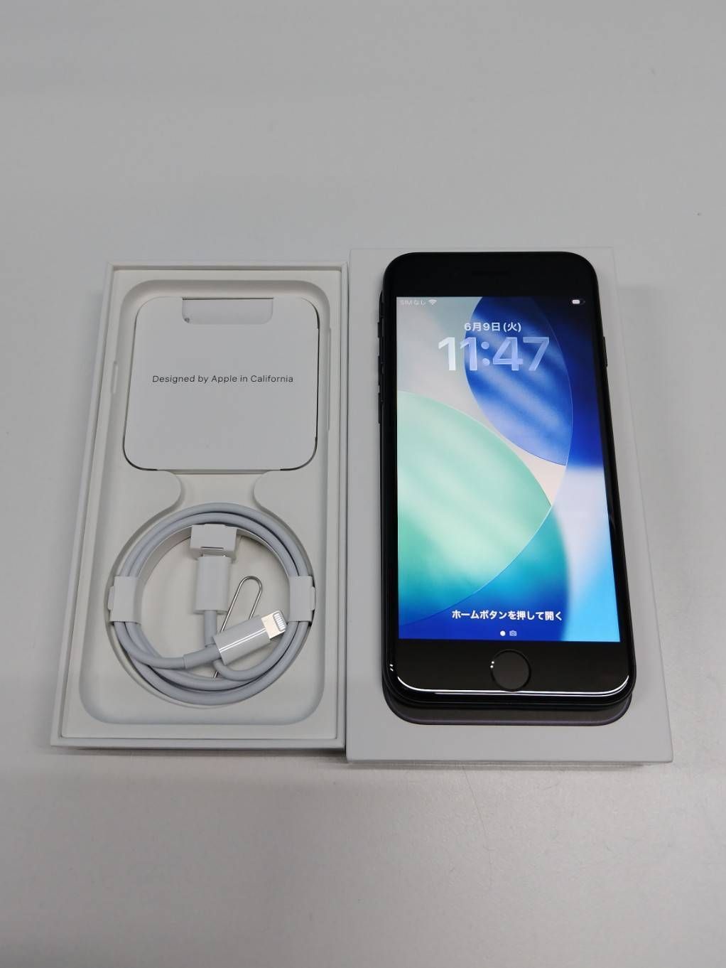 【SIMフリー】iPhone SE 第3世代/64GB/A2782〈MMYC3J/A〉