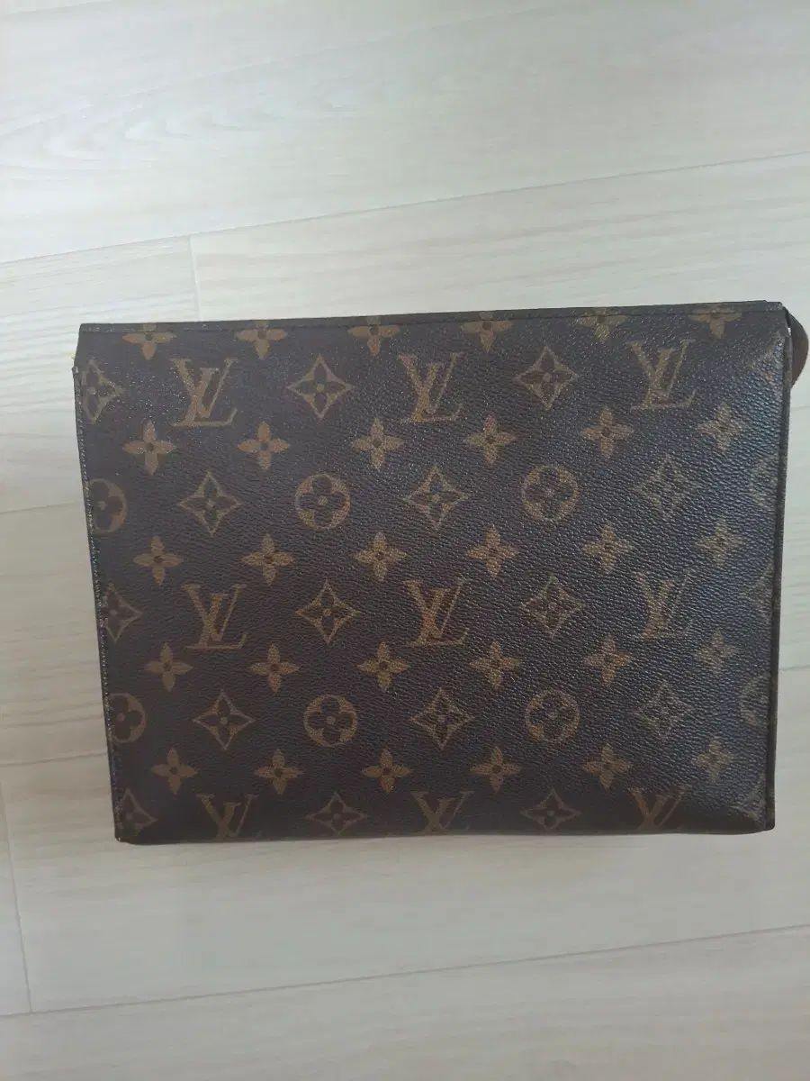 (正規品) Louis Vuitton ルイヴィトン モノグラム トゥー丸のまま 26 クラッチバッグ ポーチ