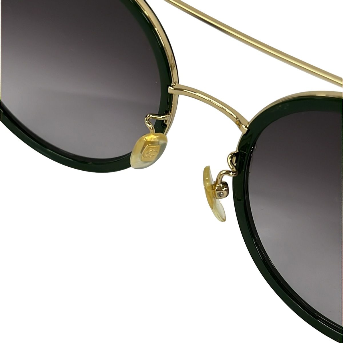 GUCCI(グッチ) サングラス - GG0061S ダークグレー×ゴールド×マルチ ビー(蜂)/インターロッキングG/シェリー(ウェブ)
