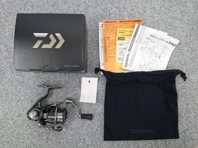 【未使用品】 ダイワ 23エアリティ ST SF2000SS-P スピニングリール AIRITY