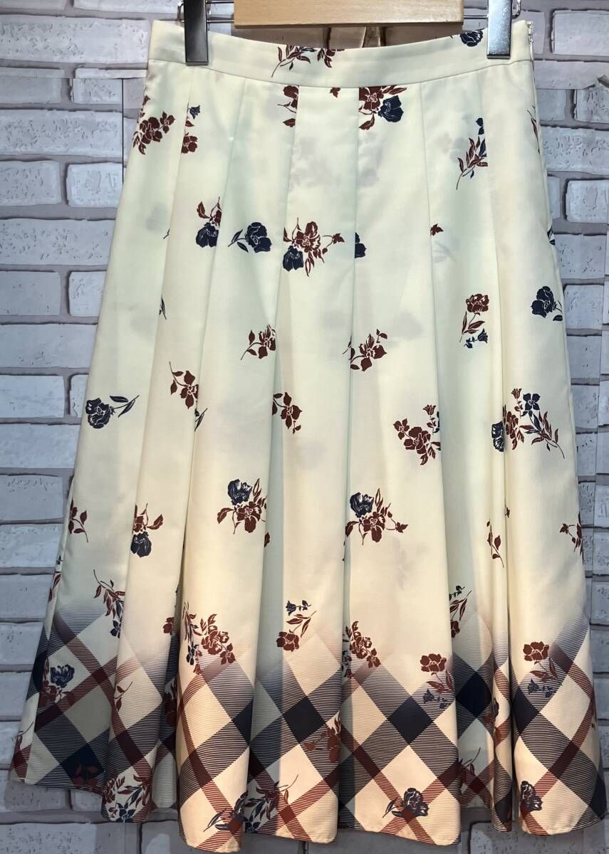 BLUE LABEL CRESTBRIDGE ブルーレーベル クレストブリッジ スカート チェック 花柄 インポート アイボリー