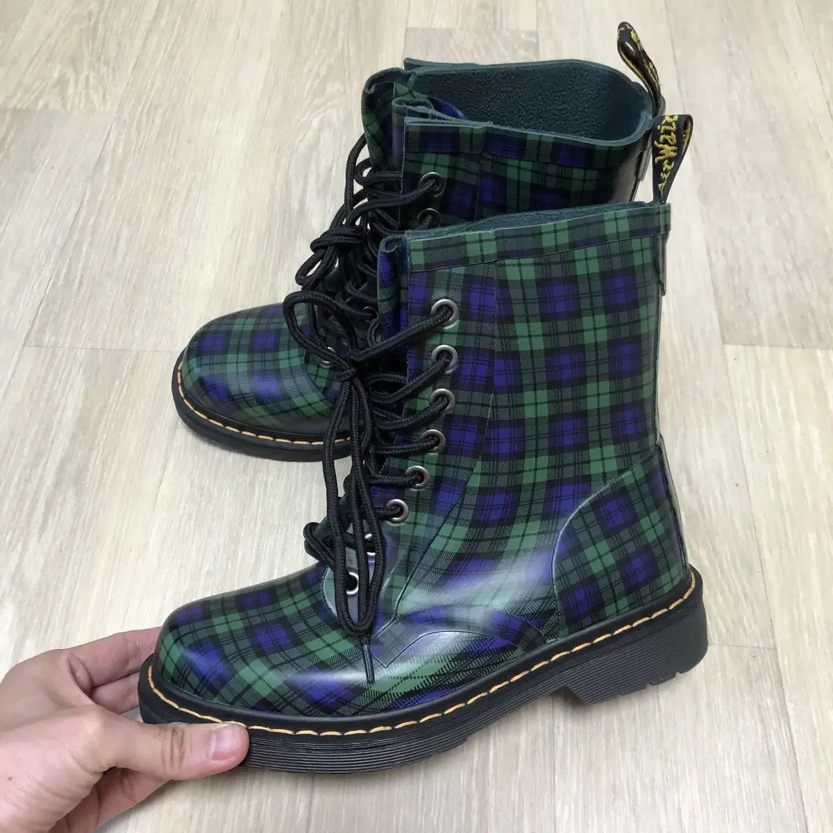 240) DR. MARTENS ドクターマーチン 8ホール レインブーツ DRENCH ブラック ウォッチ CHECK パータン