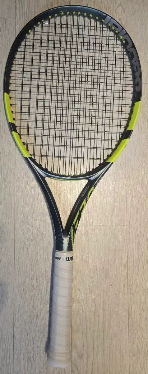 2026 BabolaT（バボラ） ピュアエアロ チーム テニスラケット 285g