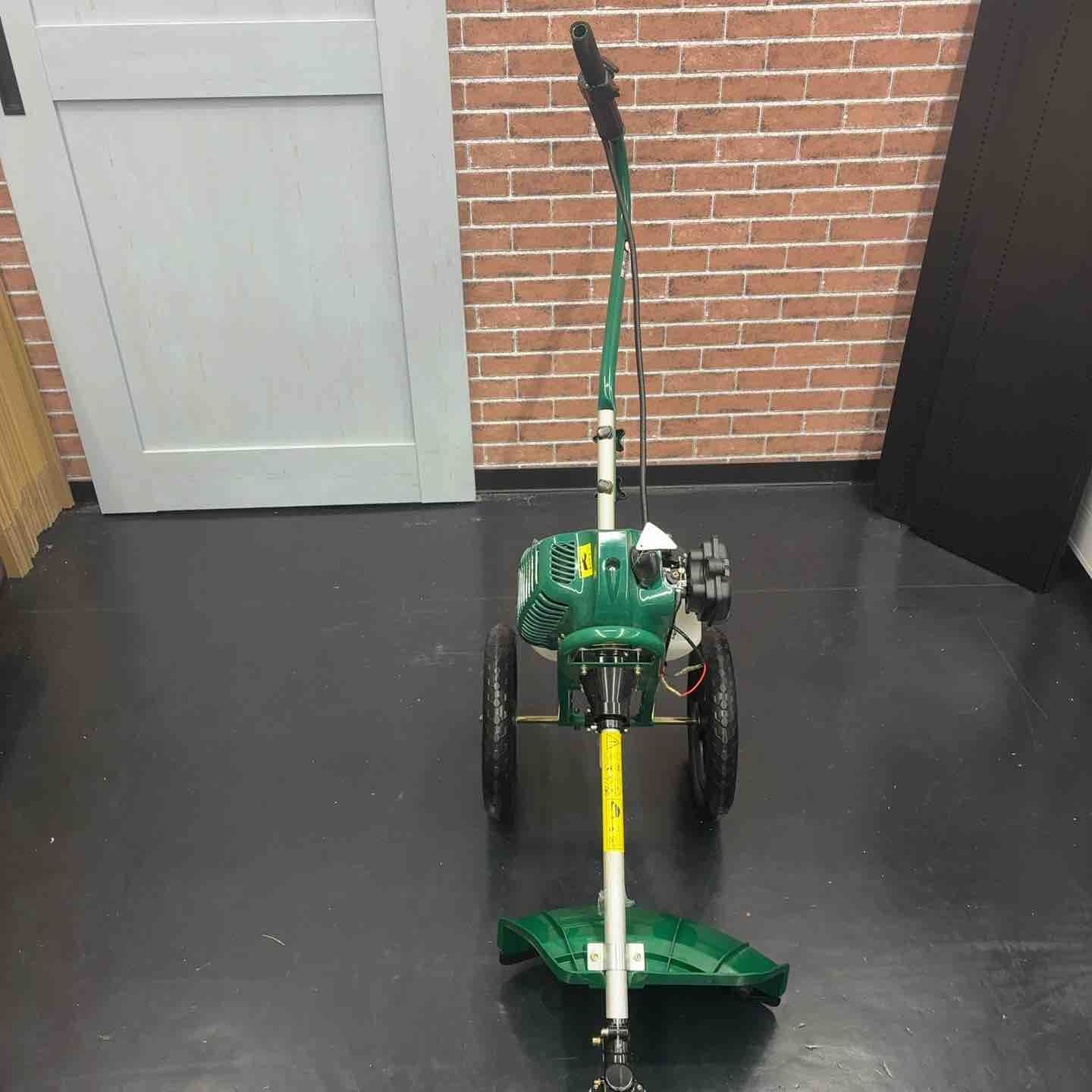 アストロプロダクツ　手押刈払機　AP160383【藤沢店】
