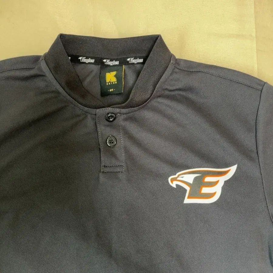 Hanwhae Eagles(ハンファ・イーグルス) 半袖 カラーTシャツ 85 ほぼ新品