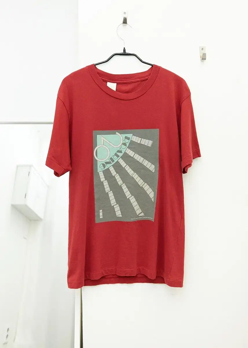 ハリウッド グラフィック プリンティング Tシャツ