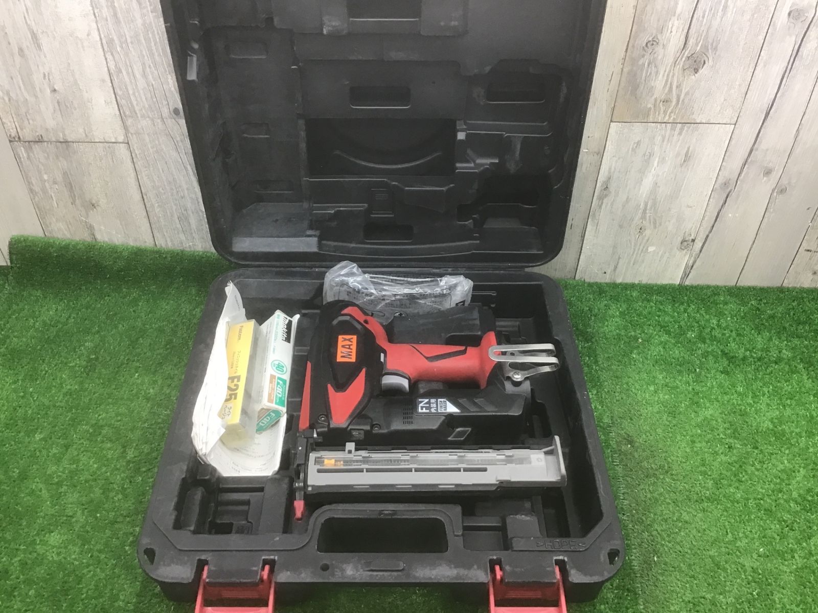 【中古動作品】マックスMAX　コードレスフィニッシュネイラ TJ-35FN3(本体のみ) 内装用〇アクトツール富山店〇C