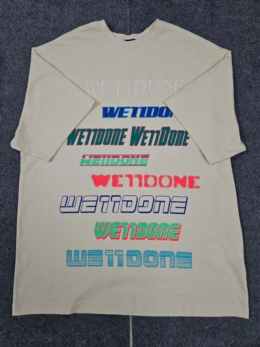 We11done マルチ ロゴ アイボリー Tシャツ