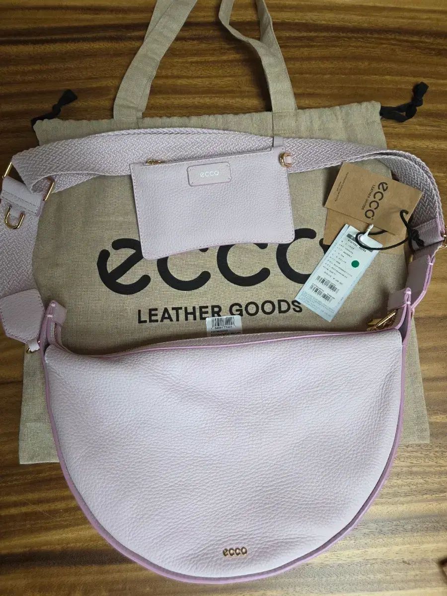 Ecco エコー フォーチュンバッグ Mサイズ ピンク