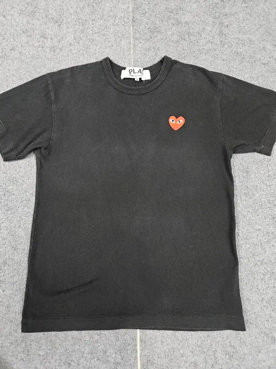 COMME des GARCONS（コム・デ・ギャルソン） PLAY（プレイ） ハート（ハート） ロゴ（ロゴ） ブラック（ブラック） 半袖Tシャツ（半袖Tシャツ）