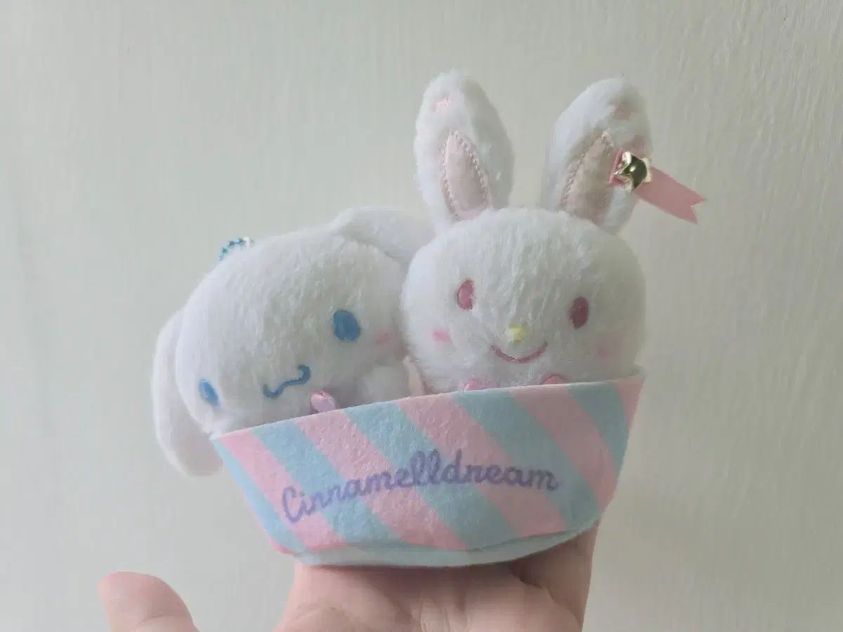 シナモロール&WIND AND WISH ミメル ぬいぐるみキーホルダー