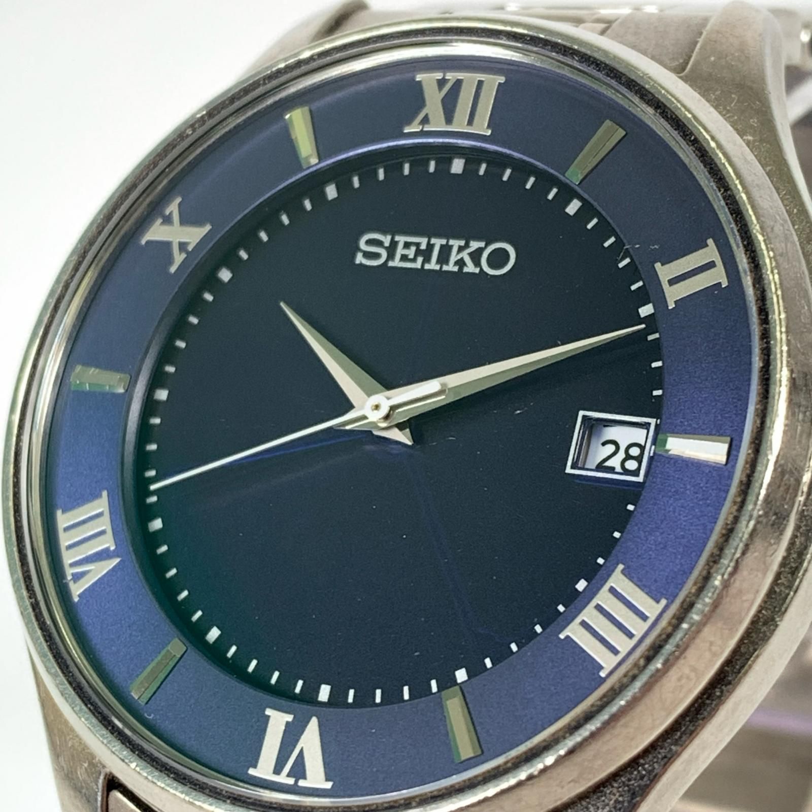 SEIKO セイコー V157-0CZ0 腕時計 アナログ ソーラークォーツ シルバー